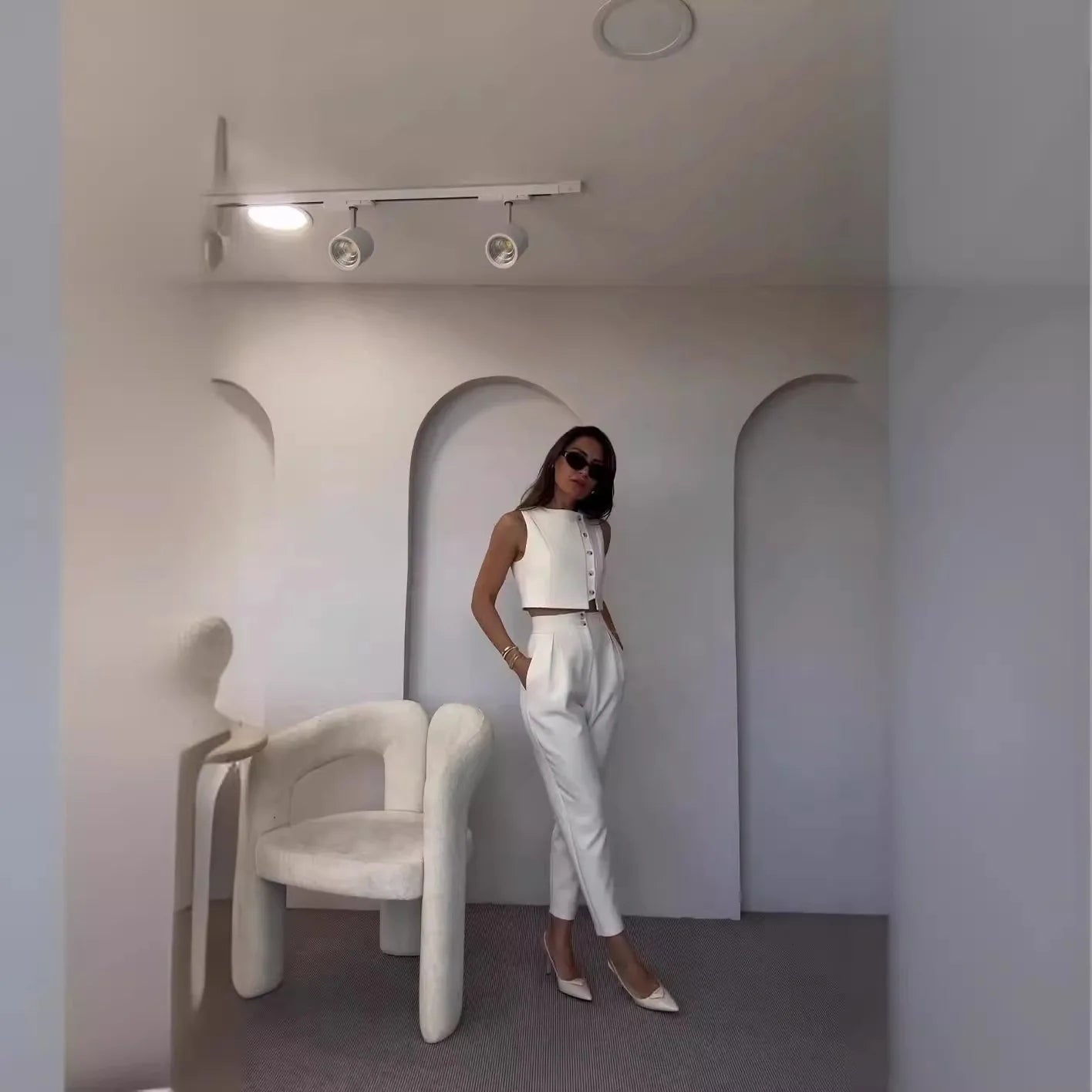 Women's Clothing 2025 New Spring and Summer Fashion Elegant Sleeveless Small Vest High Waist Nine-point Pants Two-piece Suit