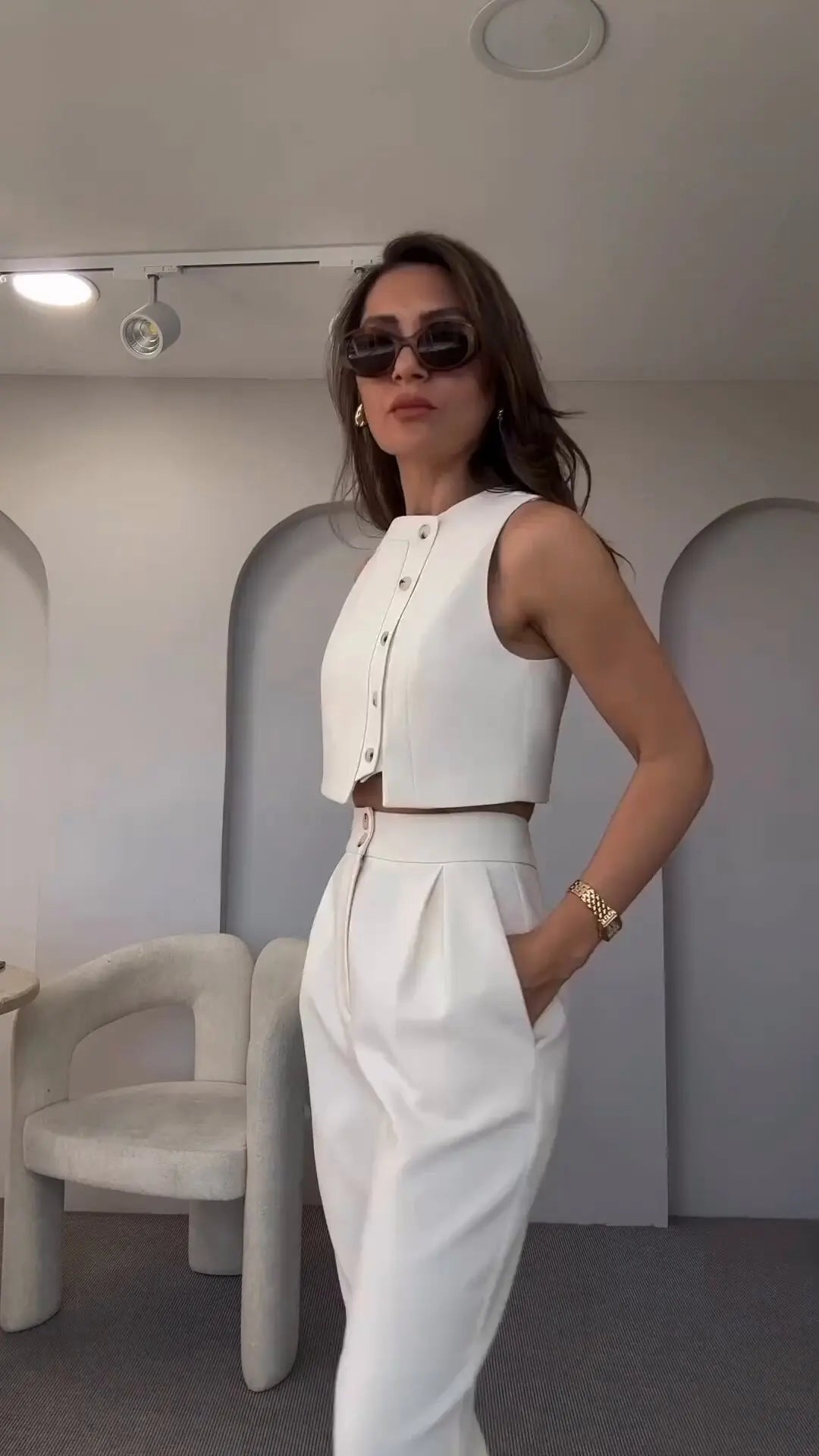 Women's Clothing 2025 New Spring and Summer Fashion Elegant Sleeveless Small Vest High Waist Nine-point Pants Two-piece Suit